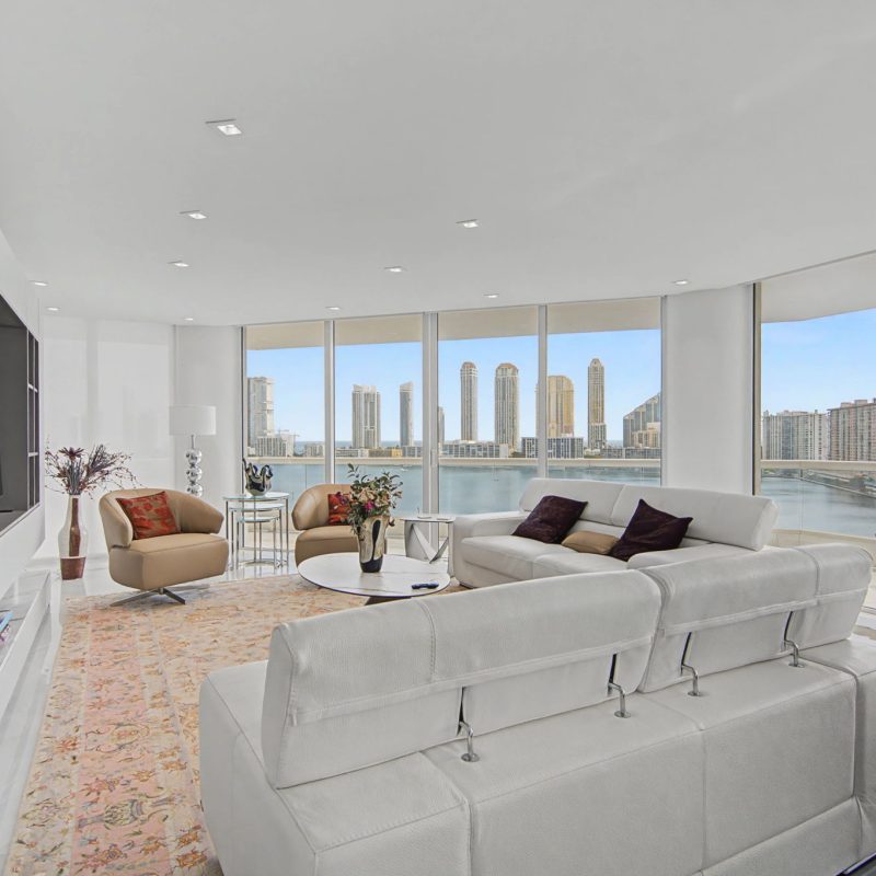 17-web-or-mls-2600-island-blvd-1201